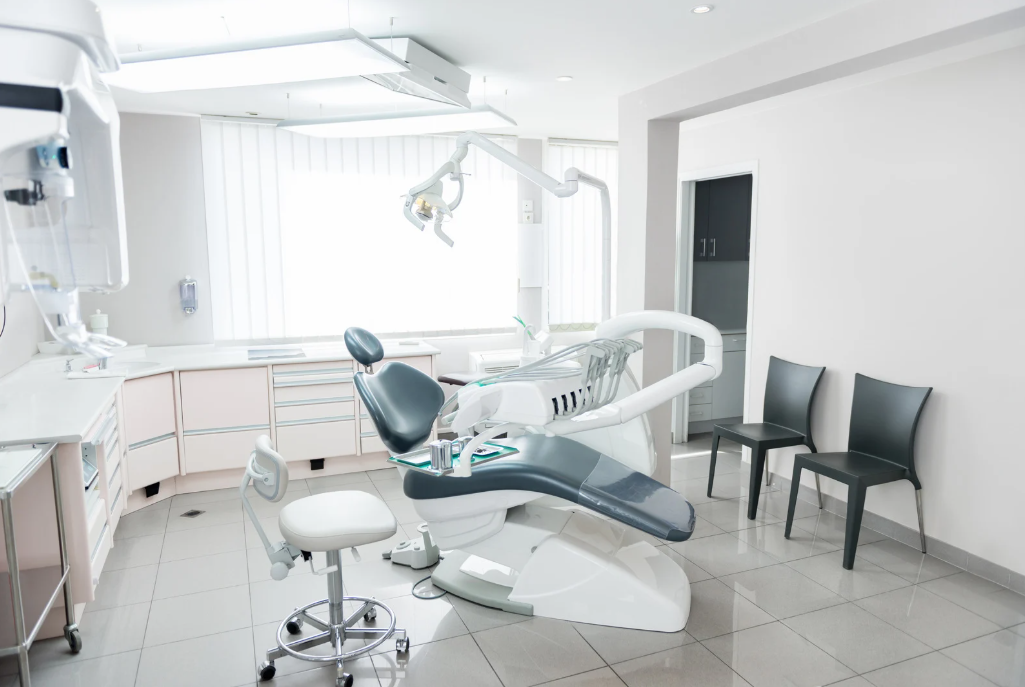 The Family Dental Care office at 502 Shawnee Street in Leavenworth, KS