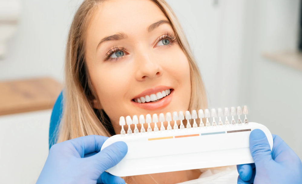 Porcelain dental veneers for a beautiful smile in Leavenworth, KS at Family Dental Care